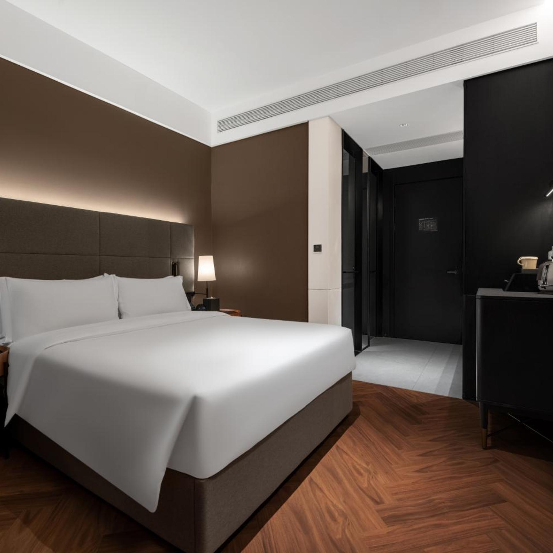 Shenzhen Nanshan Auspices Hotel (Wanxiang Tiandi Branch) 17/56