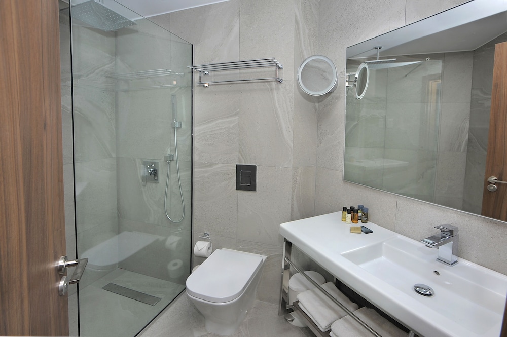 Okeanos Beach Boutique Hotel 35/39