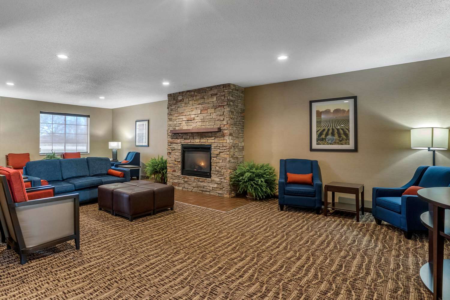 Comfort Suites Cedar Falls Industrial Park 25/34