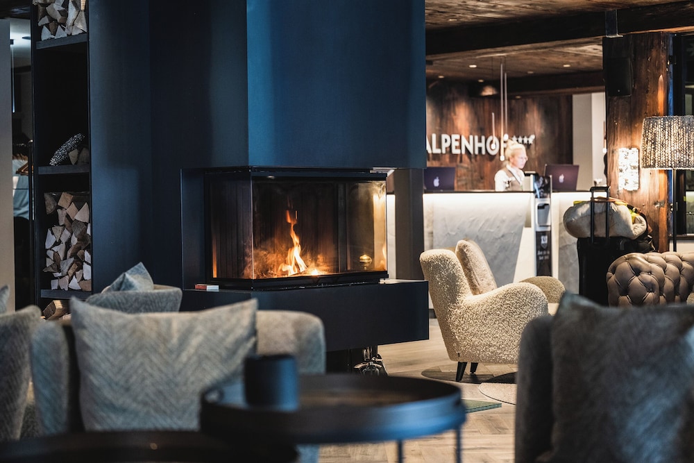 Alpenhof Hotel 53/72
