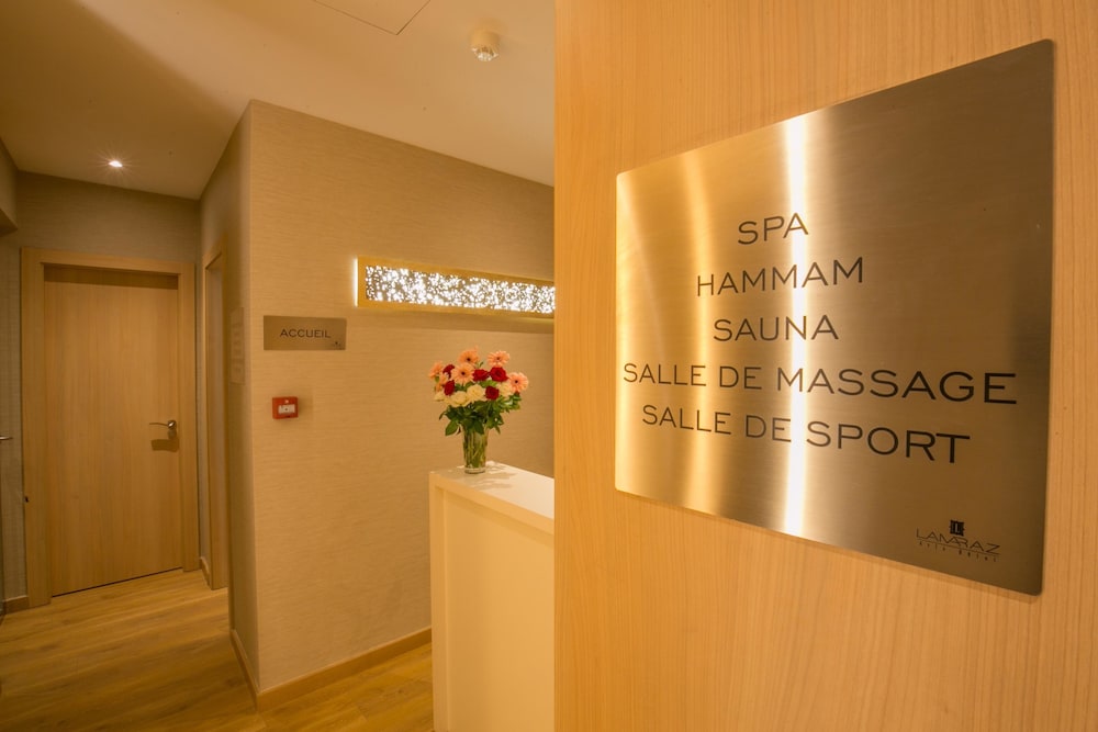 Lamaraz Arts Hotel 6/49