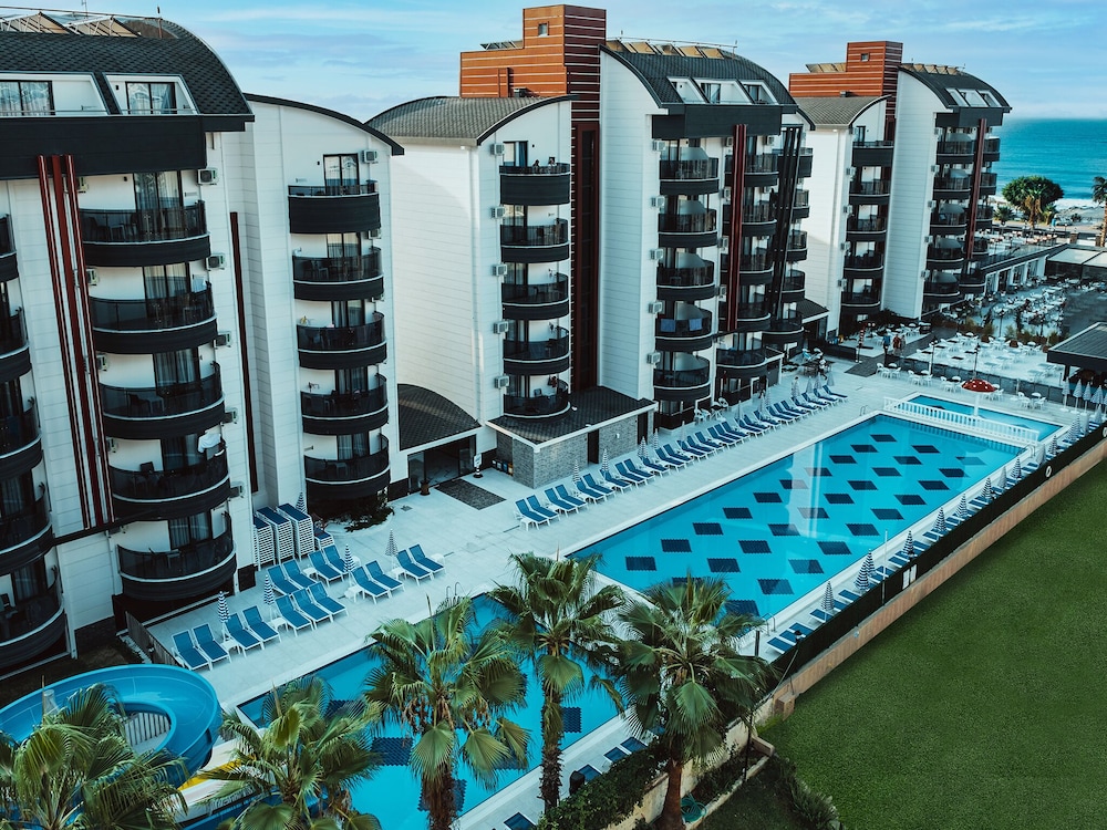 Grand Uysal Beach and Spa Hotel 7/50