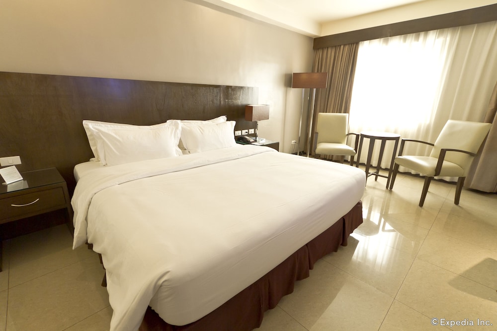 Mandarin Plaza Hotel 25/53