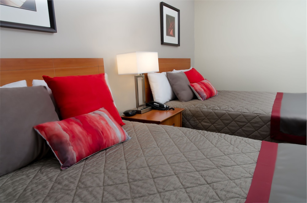 Coastal Inn Dieppe 38/54