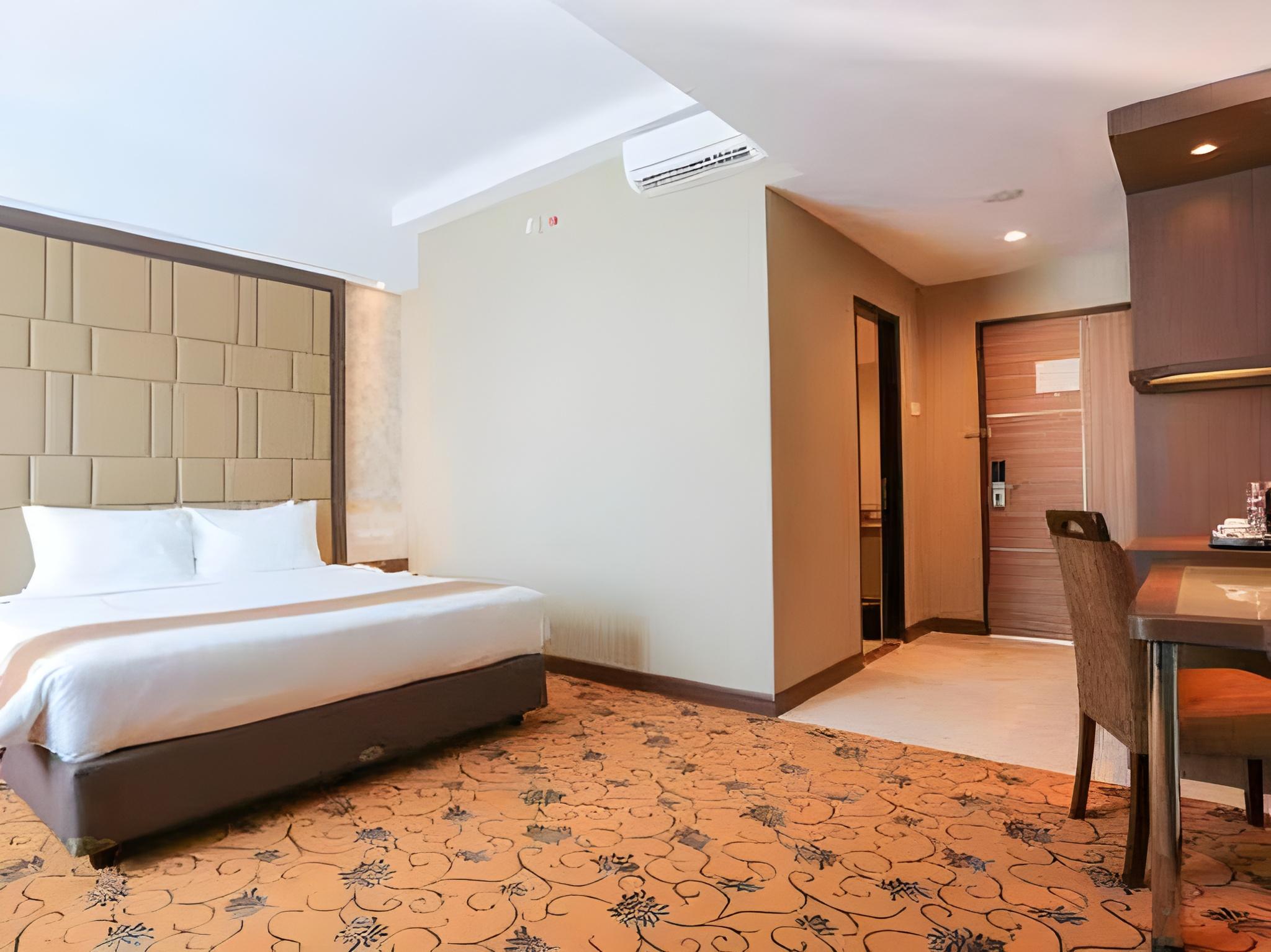 HOTEL REMCY PANAKKUKANG MAKASSAR 23/58