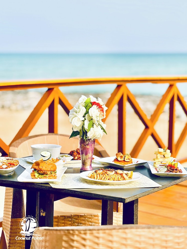 Coconut Pointe Beach Resort 27/50
