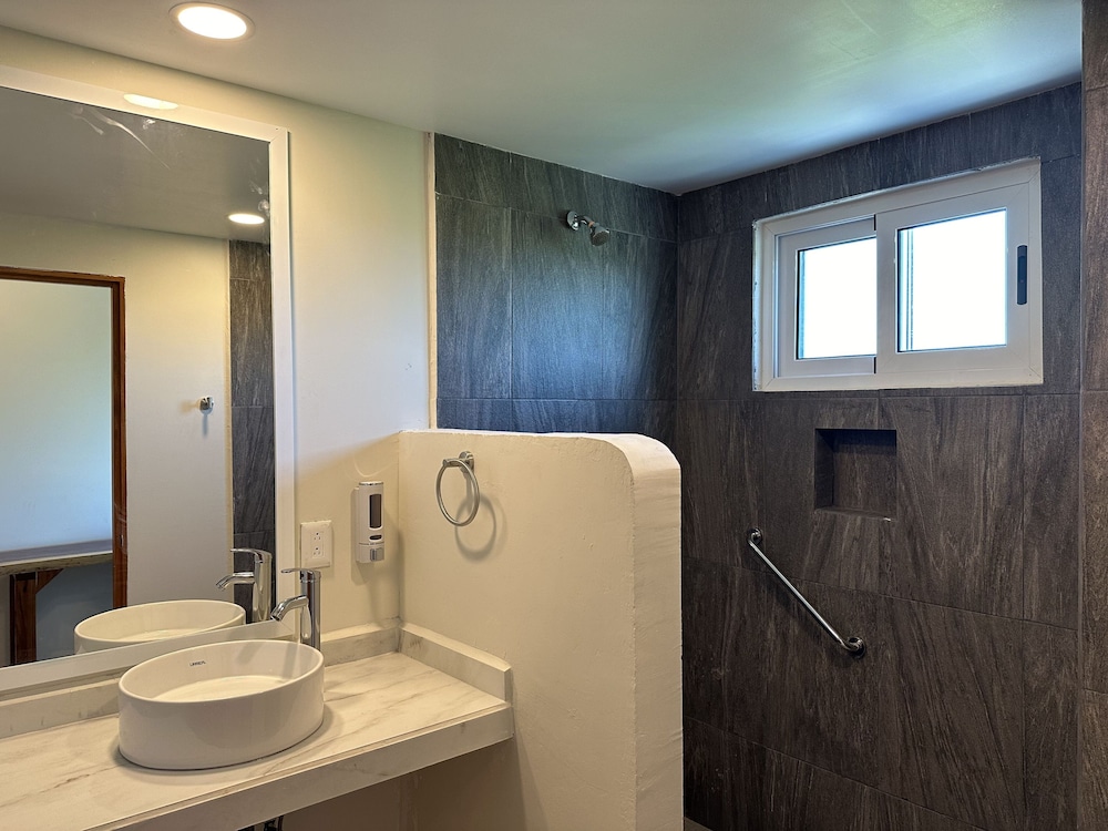 Oneiro Suites 41/41