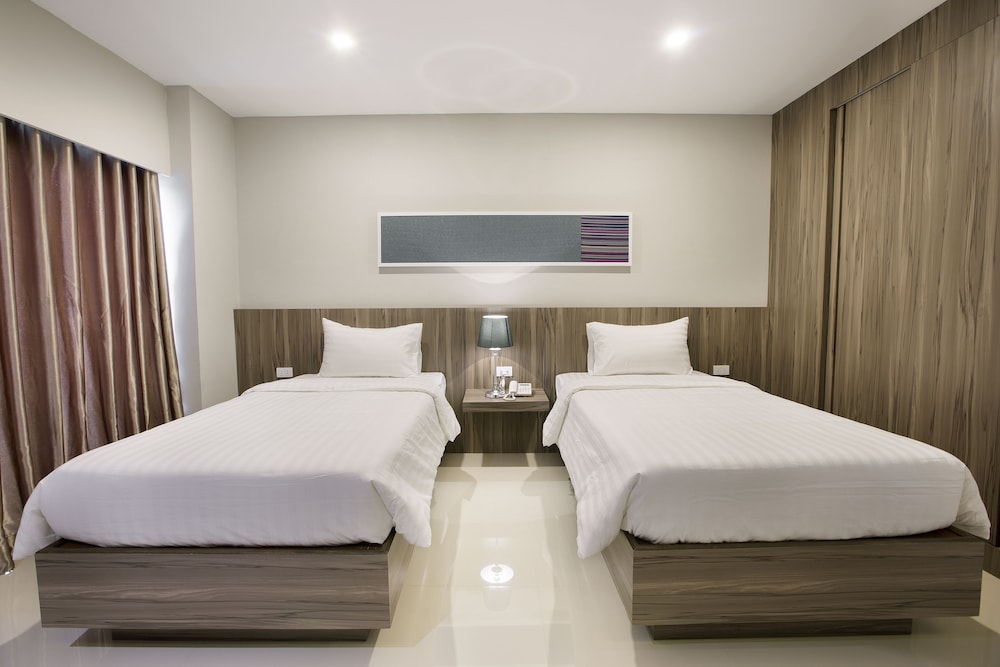 V Hotel Ubon Ratchathani 24/45