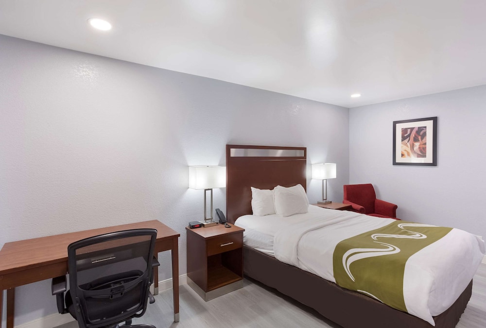 Quality Inn Redding Near I-5 32/51