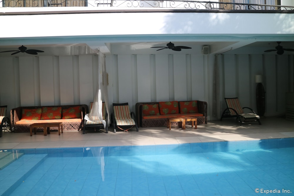 Sugarland Hotel 5/41