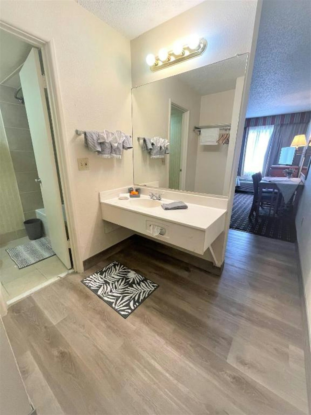 FairBridge Extended Stay a Kitchenette Hotel 43/44
