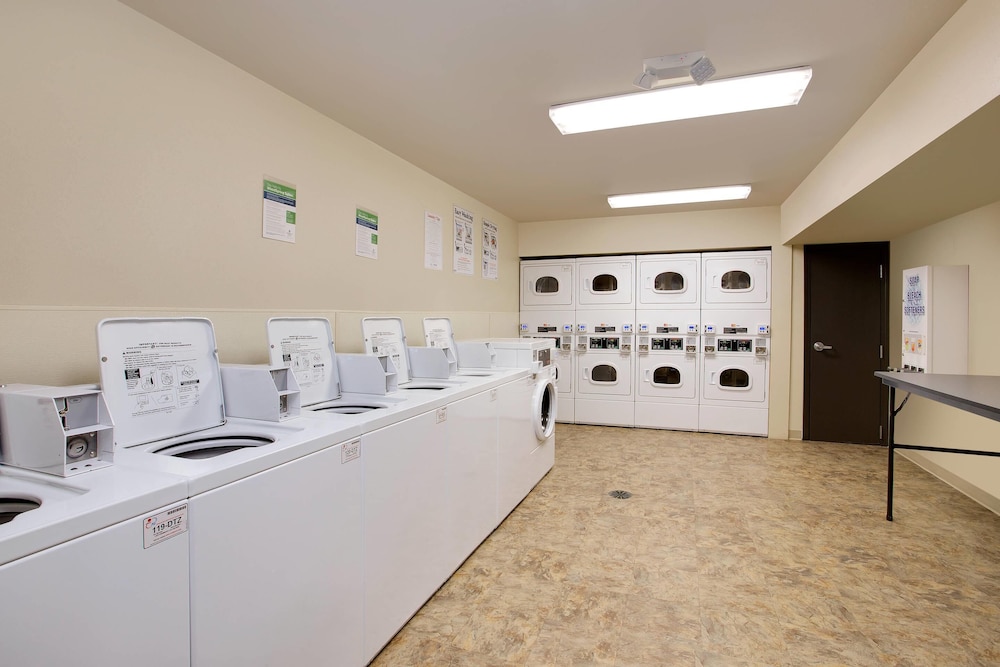 WoodSpring Suites Columbus NE I-270 Airport 10/38