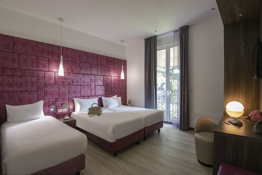 غرفة ثلاثية بثلاثة أسرّة، Golden Tulip Cannes de Paris 7/10