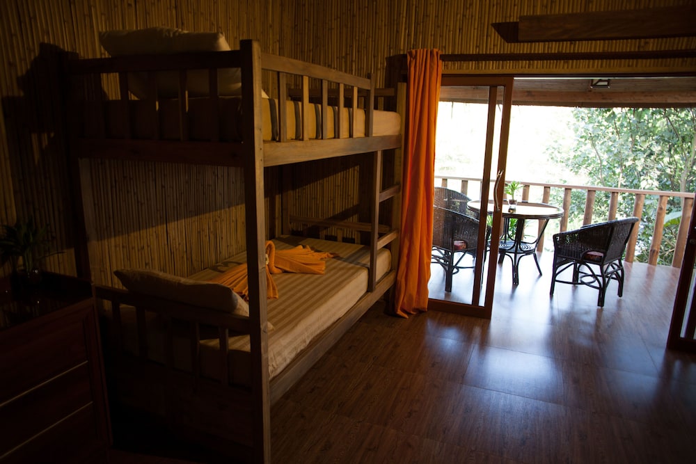 Sok Sabay Resort 33/59