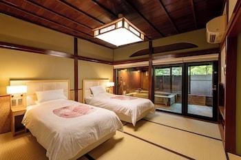 Premium, Twin Beds, 3 Futon Beds, Garden View, Outdoor Bath