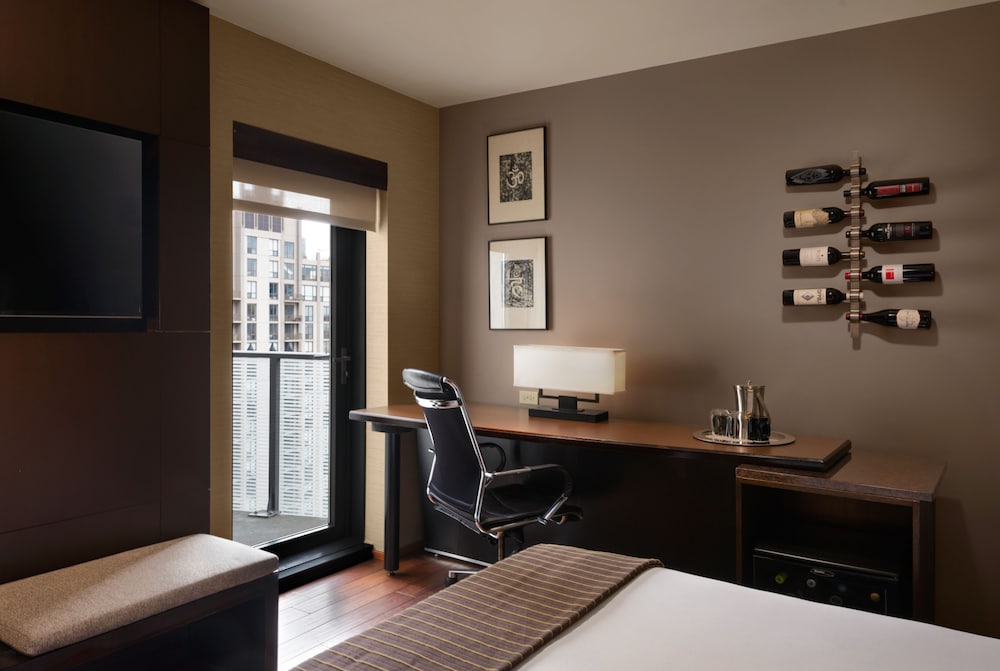 Eurostars Magnificent Mile 35/63