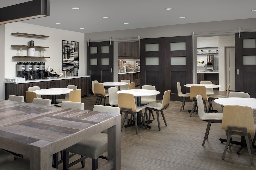 Residence Inn by Marriott Lubbock-University Area 50/72