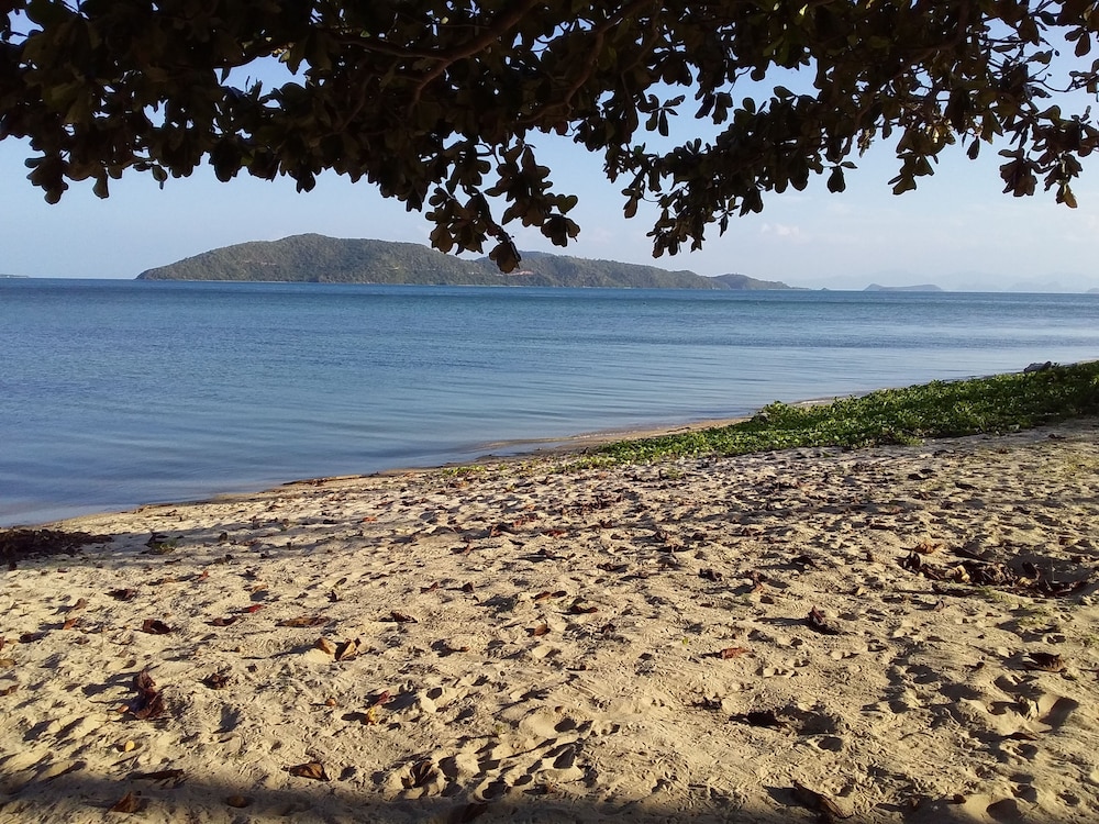 Jinta Beach Bungalow 23/44