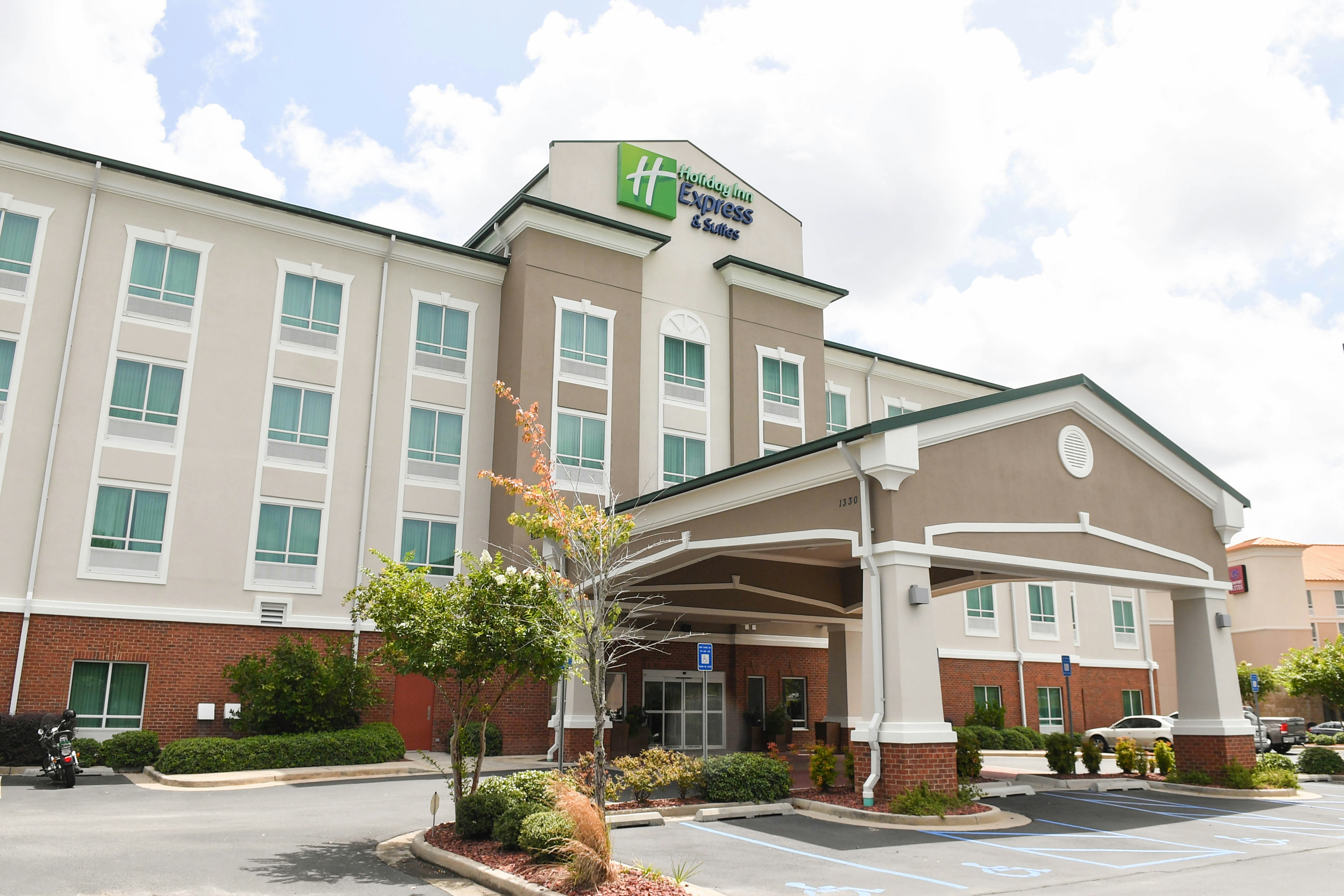 Holiday Inn Express Suites Valdosta West Mall Area Ex Holiday Inn Express Valdosta Southeast Hot 5/21