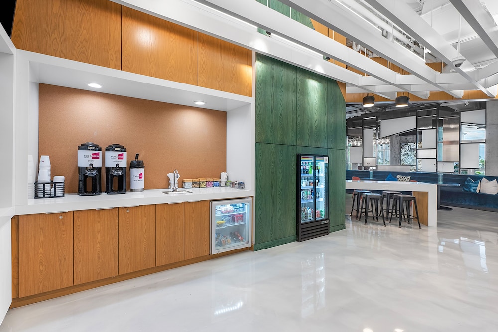 Aloft Fort Lauderdale Airport 6/46