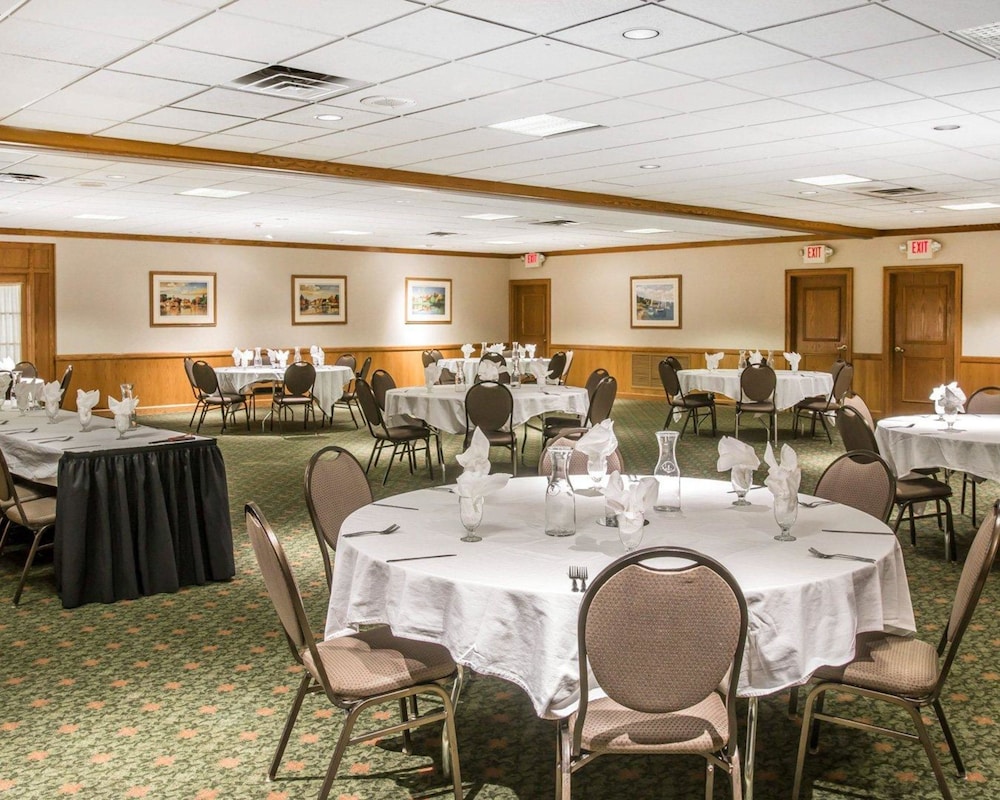 Quality Inn & Suites Monroe 33/48