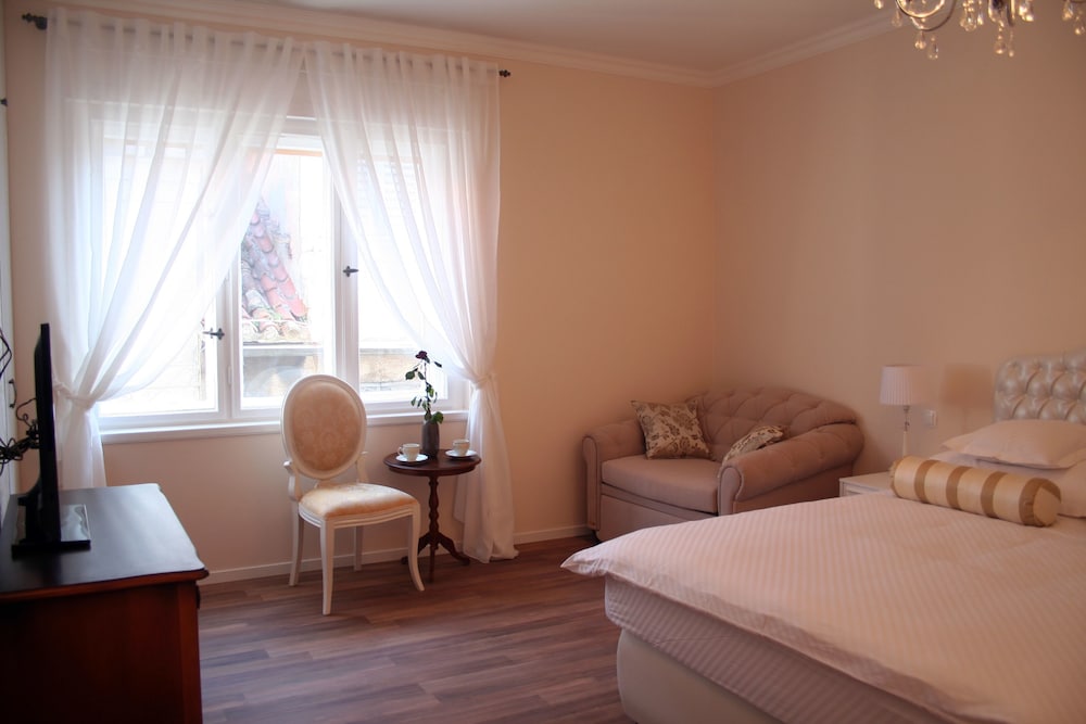 Banica Apartments & Rooms 44/63