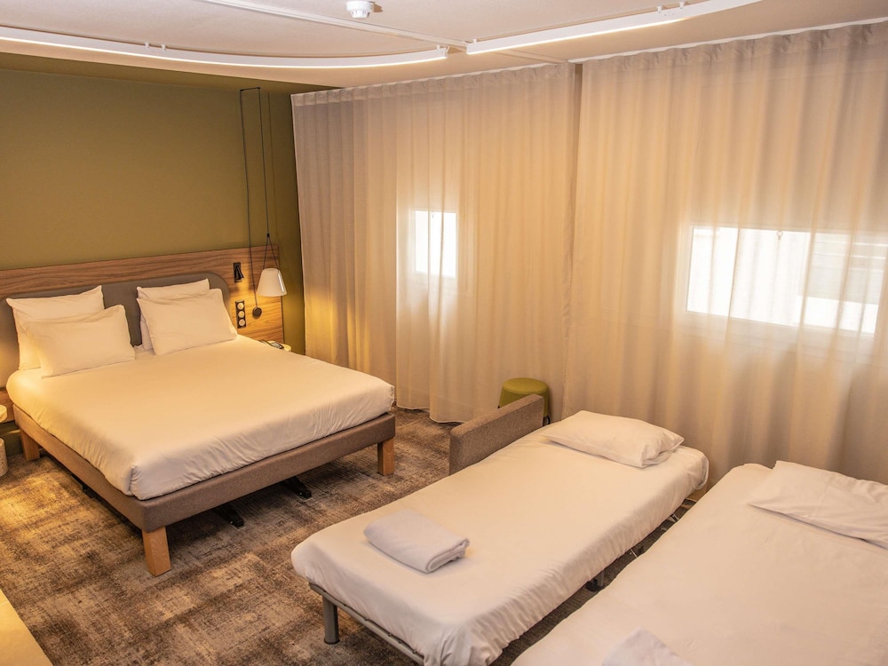 Novotel Suites Clermont Ferrand Polydome 27/72