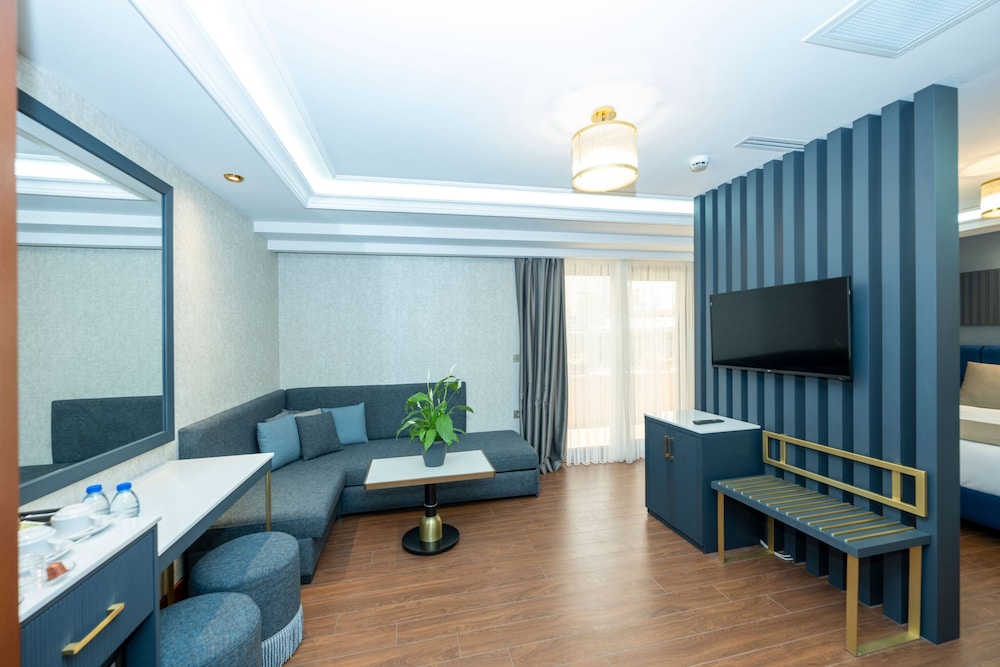 Freya Hotel 58/68