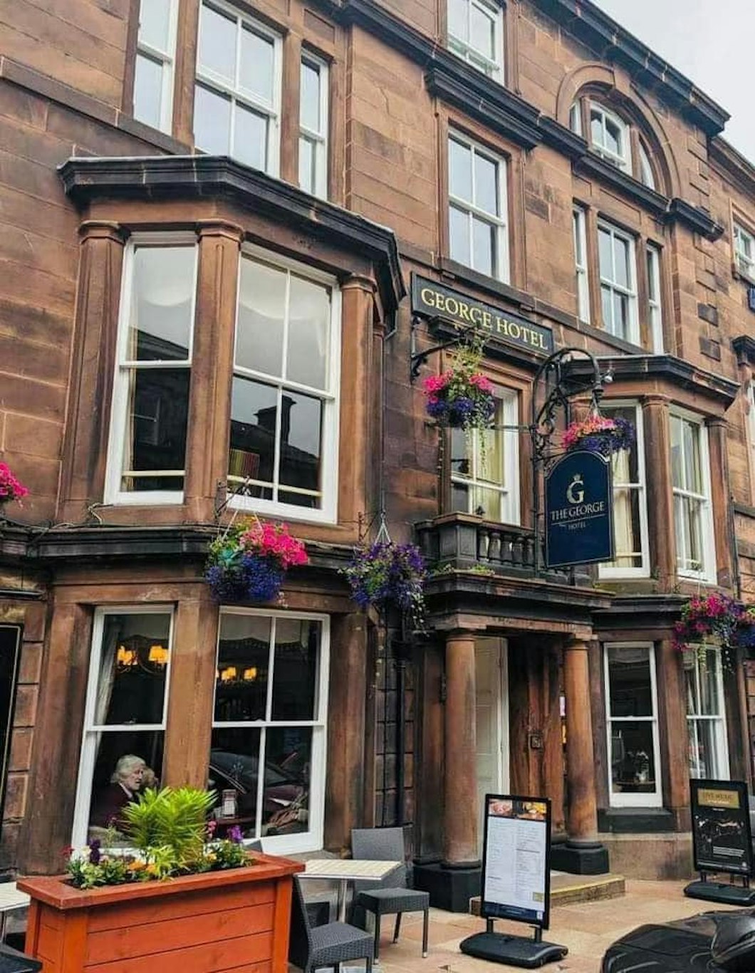 The George Hotel 1/50