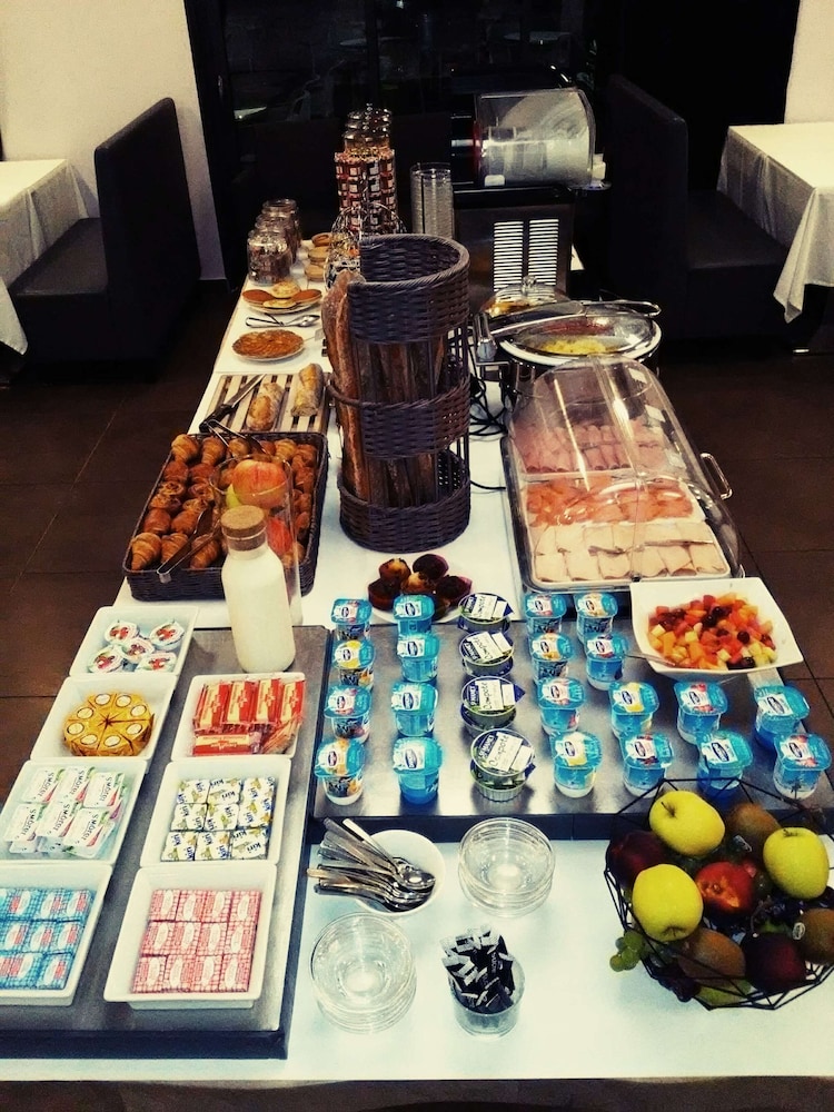 restaurant-cafeteria