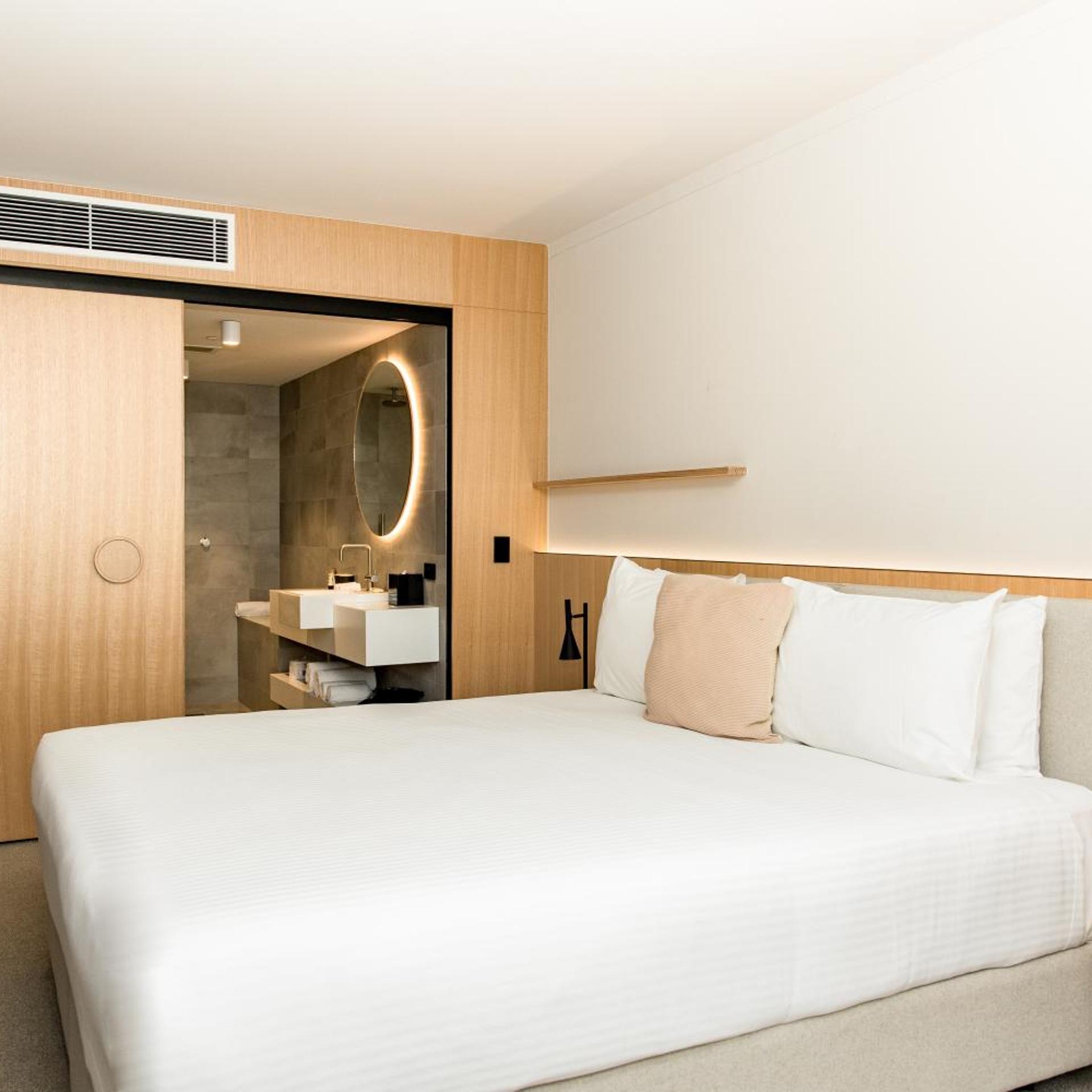 Esplanade, Deluxe, Studio, King Bed