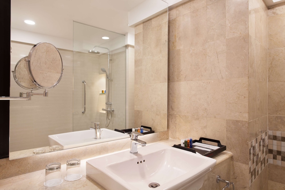 AIHO Hotel Medan 19/57