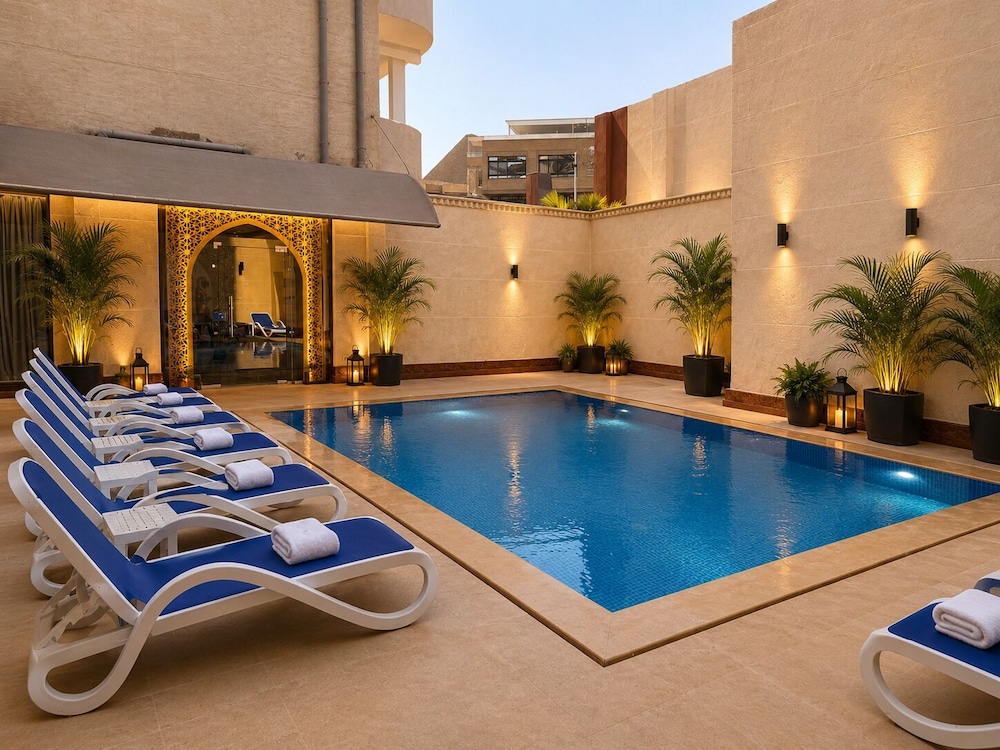Mamlouk Pyramids Hotel 65/68