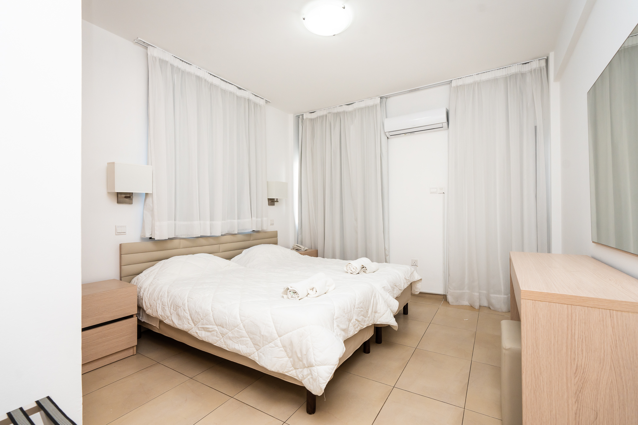 Flora Hotel Apartments 20/46