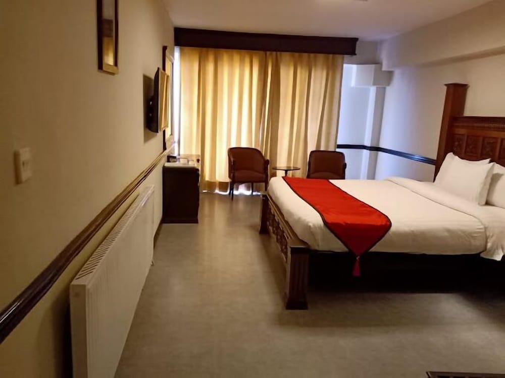 Shangrila Hotel & Resort Changla Gali 26/57