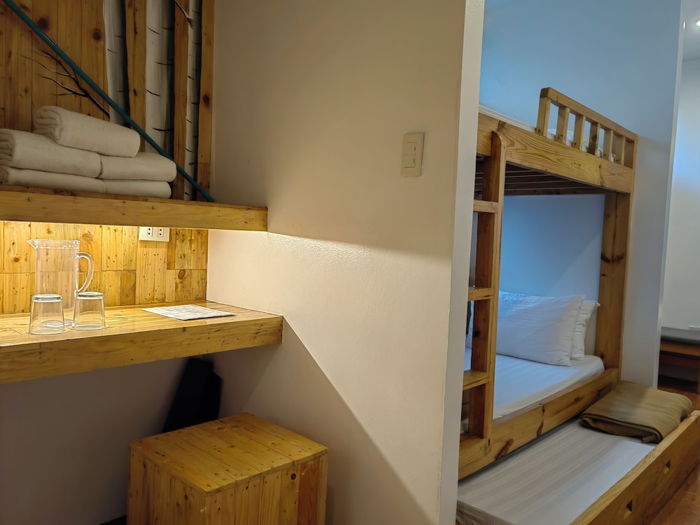 Containers By Eco Hotel Tagaytay 37/66
