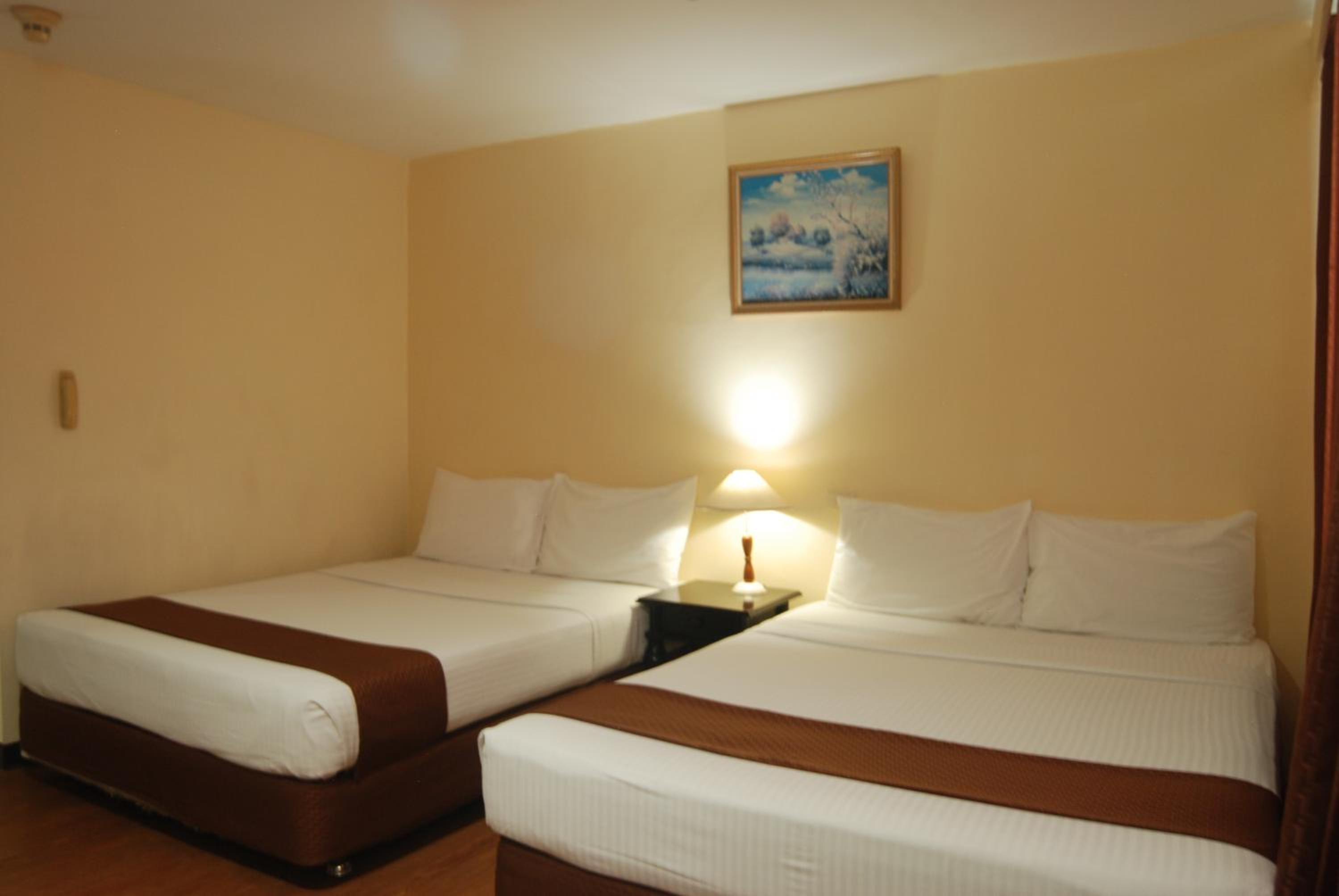 غرفة ثلاثية، Golden Peak Hotel and Suites powered by Cocotel 4/10