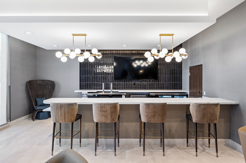La Quinta Inn and Suites by Wyndham La Habra 43/60