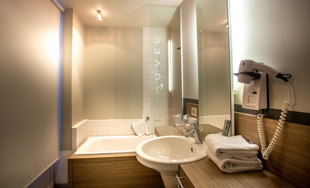 Hotel Saint Sauveur 47/50