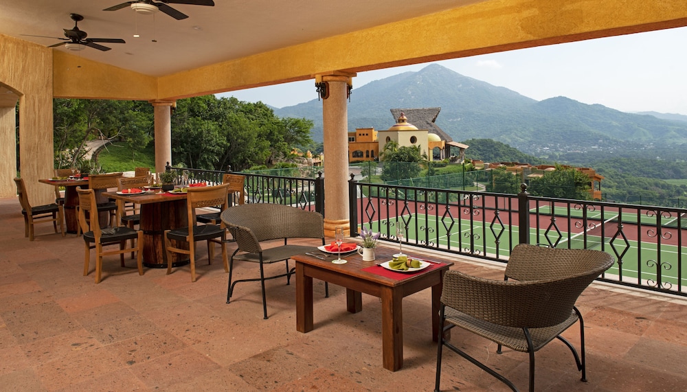 El Corazon Resort 25/48