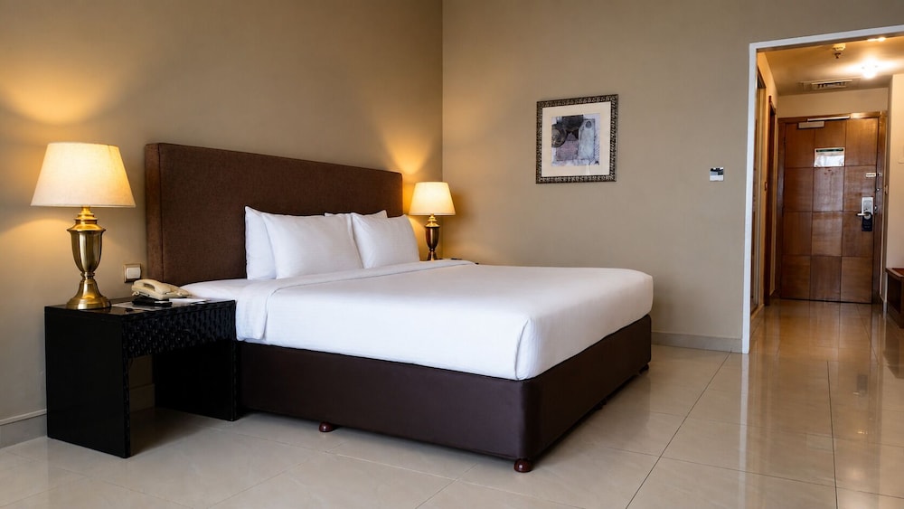 Oryx Hotel 24/67