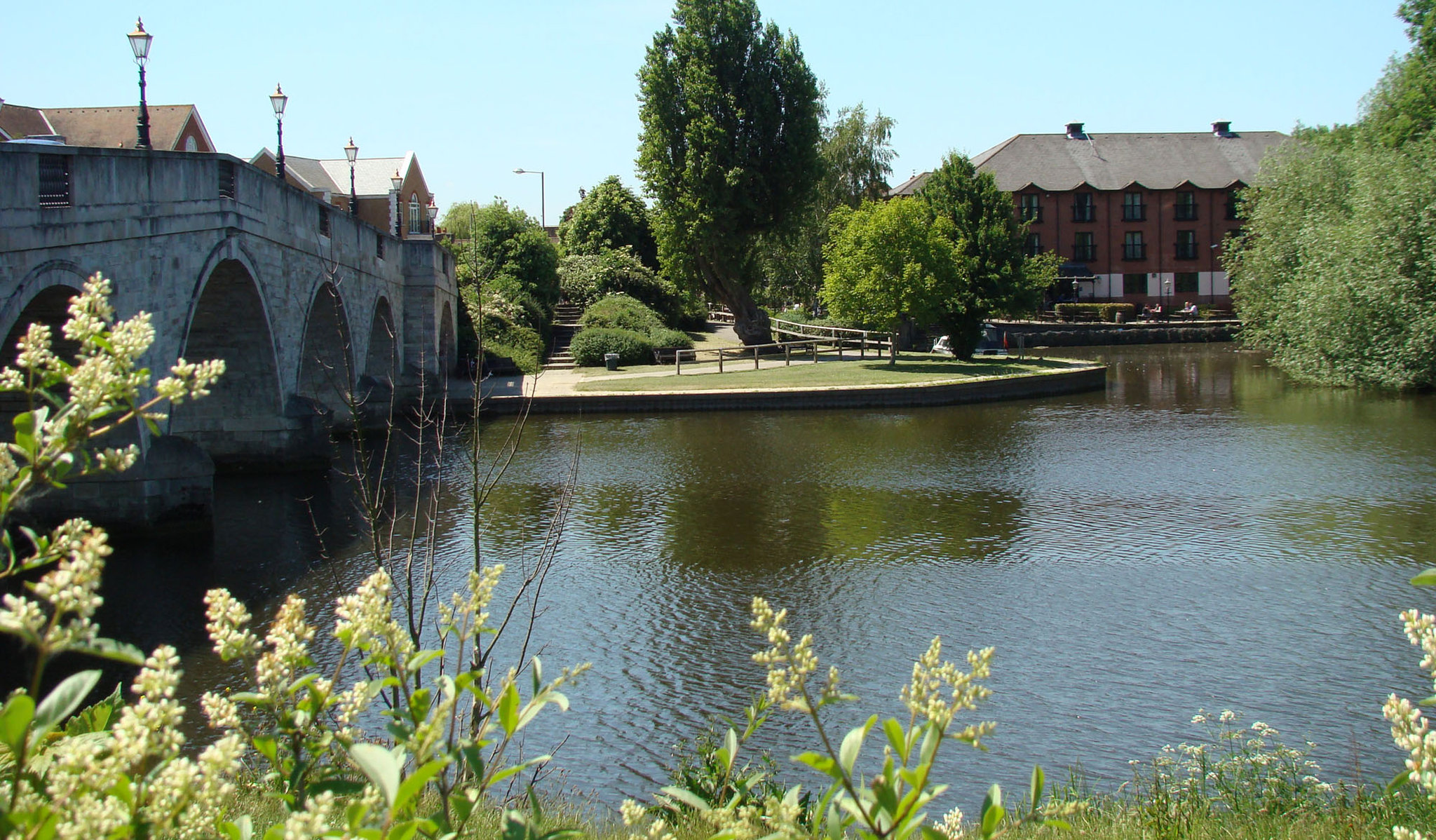 The Bridge Hotel 25/26