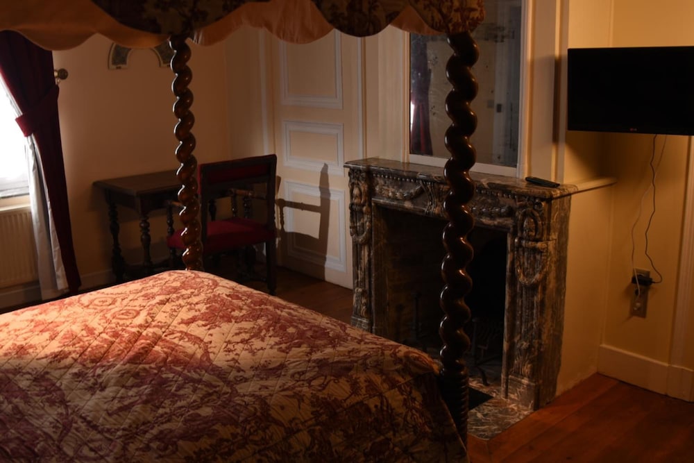 HOTEL DE WARENGHIEN 25/27