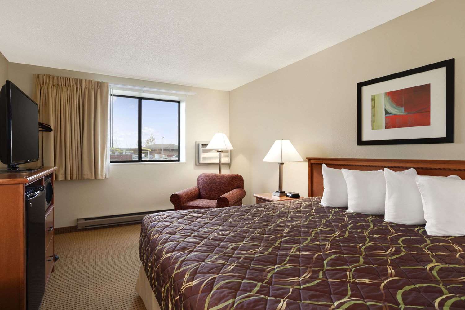 Super 8 by Wyndham Williston ND 10/30