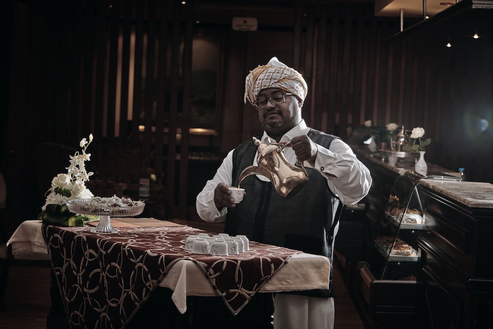 دله طيبة(Dallah Taibah Hotel) 56/57