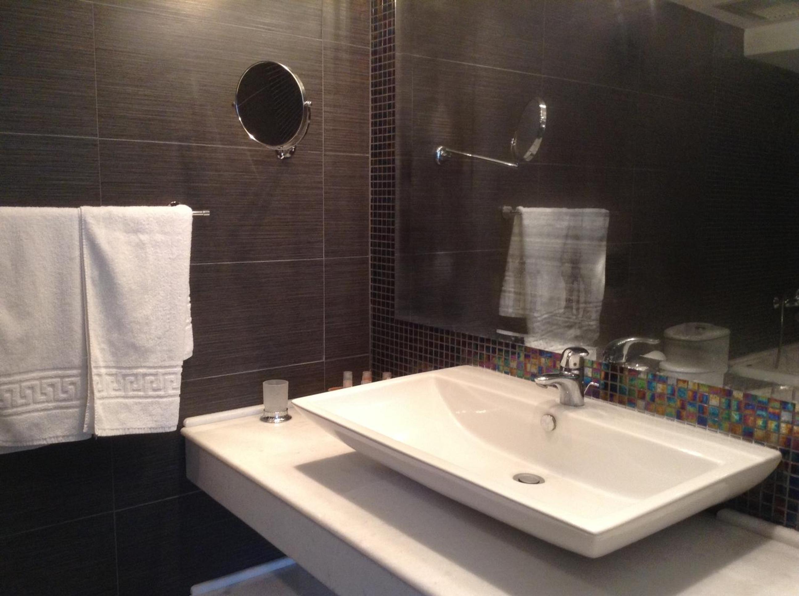 Park Hotel Volos 51/53