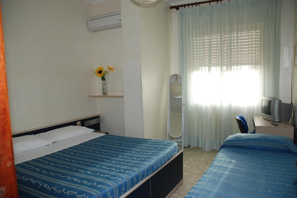 Piccolo Hotel 14/42