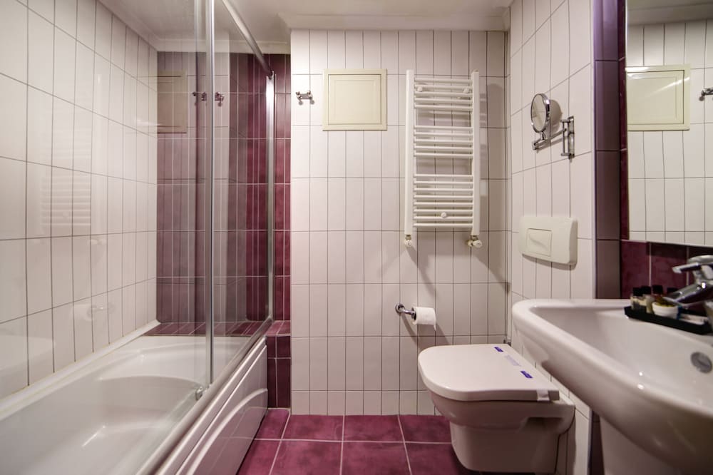 Almina Hotel 41/44
