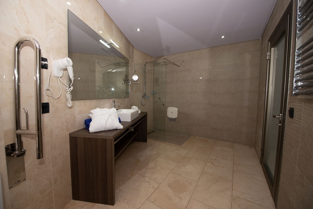 Marins Beach Club Adults Only 50/50
