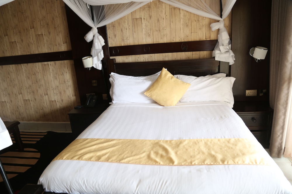 Nokras Riverine Hotel & Spa 10/34